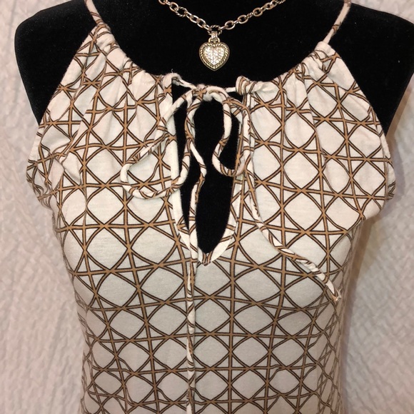 Small geometric print summer or spring tank top - Picture 2 of 3